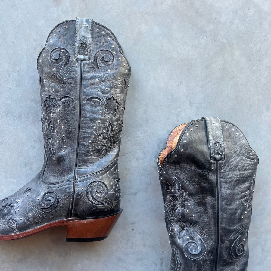 Vintage Rugged Country Cowboy Boots